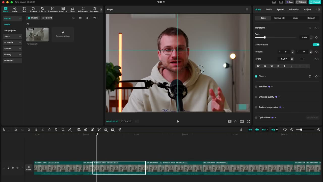 Arrastando o clipe zoomado até o eye line bater na guia